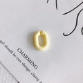 Détail d'un anneau ouvert ovale jaune mat pour la fabrication de bijoux DIY et artisanat - Light jaune