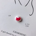 Dettaglio del ciondolo in acrilico bianco da 12 mm con motivo a luna rossa per gioielli DIY - Stile Mezzaluna Rossa Tonda (12#)