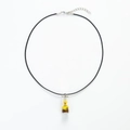 Collana minimalista in acciaio inox con ciondolo a bottiglia e fiori secchi gialli - Cordino Giallo