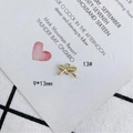 Detalle macro de colgante de lazo dorado de 9x13mm para creación de joyas hechas a mano - Estilo de Lazo Brillante Básico (13#)
