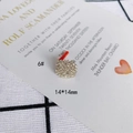 Makroaufnahme der 14x14mm quadratischen Strass-Ohrringbasis für DIY-Schmuckherstellung - Voll Strass Quadratisch (6#)