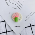 Détail d'un pendentif rond en pâte polymère de 34mm avec motif cactus vert et fleur rose - Style Rond Cactus (4)
