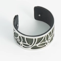 Hollow leaf cuff bangle with reversible olive green PU leather and silver metal frame - Black