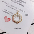 Detail of hexagon pearl pendant with gold wire wrapping measuring 26x20mm for DIY jewelry - Pearl Hexagon Pendant (13#)