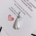 Dettaglio di ciondolo a perla a goccia con chiusura in argento per gioielli fai-da-te - Fibbia in Metallo Argento