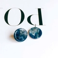 Macro view of blue marble acetate disc earrings with silver steel needle studs - 28# (Deep Blue White Inky Marble)