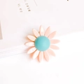 Close-up of pink and blue daisy resin charms for DIY jewelry accessories making - Pink Blue Core Daisy Style (4#)