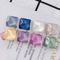 Breloques carrées en résine à texture ondulée en huit couleurs pastel pour créations DIY - Mixte