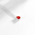 Elegante collana in acciaio inossidabile con ciondolo pietra portafortuna rossa - Argento-Gennaio