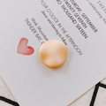 Perla piatta tonda ondulata color pesca pastello con finitura opaca per orecchini fai-da-te - Arancione