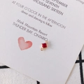 Detail einer vergoldeten quadratischen roten Zirkon-Anhänger mit doppelter Schlaufe - Dunkelrot (4#)