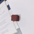Cuenta cuadrada mate rojo oscuro con agujero central para joyería DIY y collares - Burdeos