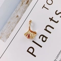 Gouden ginkgoblad hanger met gepolijste afwerking en geïntegreerd ophangoogje voor sieraden - Ginkgoblad Stijl (3#)