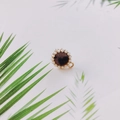 Détail d'un pendentif boucle d'oreille en peluche léopard avec bordure en perles blanches - Marron Foncé (5#)