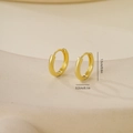 Detailed view of 1.5cm gold hoop earrings with zircon inlay and exact dimensions - 1.5cm Polished Round Style (Gold E071239-3k4)