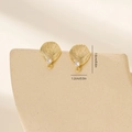Macro view of gold leaf earrings with size dimensions and radial texture details - Fan Pattern Style (MYYX00613(e-P24)) / Gold (MYYX00613(e-P24))
