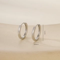 Detailed view of polished silver hoop earrings with 1cm outer diameter measurements - One Pair / Platinum (A28746-1bkb)