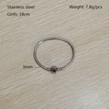 Vista detallada de la pulsera de cadena de serpiente de acero inoxidable de 3mm con cierre - Estilo Básico (Dieciocho)