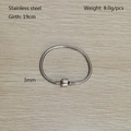 Detalle de pulsera de cadena de serpiente de acero de 3mm con 19cm y cierre cilíndrico - Estilo Básico (Diecinueve)