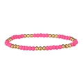 Vue détaillée des perles roses mates et des perles dorées en acier inoxydable sur le bracelet - Rose Pêche (Perles Dorées)