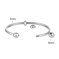 Detalle de pulsera de acero inoxidable de 3mm con extremos de bola roscados de 8mm - Brazalete con 2 Cuentas (YB1167S-3mm) / Color acero