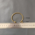 Detail of 2.5mm gold beaded bangle with removable 7mm ball end and threaded screw head - Bangle Without Spacing Bead (YB1167G-2.5mm) / Gold