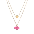 Detalle de cadena doble dorada con labios de esmalte rosa y colgante de corazón - Dorado Magenta