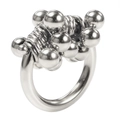 Macro-opname van industriële roestvrijstalen ring met metalen spoelen en gepolijste kralen - Maat 6 / Zilver (R1455S)