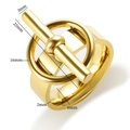Vue détaillée de la bague à fermoir OT dorée avec mesures de dimensions précises incluses - Taille 6 / Gold Toggle Clasp Ring (6#)