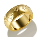 Anillo ancho dorado pulido con patrones de estrellas caladas de estilo minimalista - US 7 / Dorado