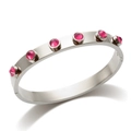 Gepolijste zilveren roestvrijstalen armband ingelegd met levendige roze ronde zirkoon - Zilverkleur (Roze Strass)