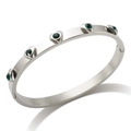Silver stainless steel bangle with brushed texture and five green heart-shaped gemstones - Bangle / Green Zircon Steel Color