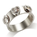Bague en acier titane avec trois oxydes de zirconium en forme de cœur, design large - Bague Cœur Pierre Blanche Acier
