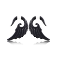 Détail des boucles d'oreilles noires en acrylique avec design en spirale sur fond blanc brillant - Horn Spiral Curve