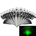 Leuchtendes weißes Acryl-Ohrdehnbildungs-Kit mit Expandern und Plugs mit grünem Glüheffekt - 50 Stück / Leuchtendes Klar