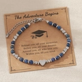 Bracelet perlé bleu avec breloque cœur lettre Y sur carte cadeau pour la remise des diplômes - Lettre Y