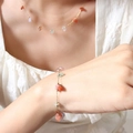 Elegante conjunto de collar y pulsera dorados con piedras naturales de varios colores - Pulsera De Piedra Natural Multicolor Dorado (E337) / 15+5cm