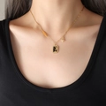 Collier doré étoile et lune avec pendentif rectangulaire en émail noir pour femme - 40+5cm / Collier Or