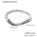 Bague ondulée en acier inoxydable avec zircons colorés au fini argenté brillant - US 7 / Style Couleur Acier Zircone Multicolore