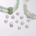 Copriperle a fiore d'argento e distanziatori per gioielli fai da te su bracciale di agata - Stili Misti Casuali (Stile 01) / Confezione da 50g / Argento