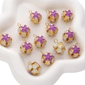 DIY jewelry charm with purple and white cloisonné enamel flowers and golden frame - 5 Pieces / 18mm / Purple