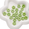 Grass green 16mm floral glass beads for DIY jewelry and creative bracelet making - 1 Piece/Pack (Diameter 16mm, Hole 4.5mm) / Grass Green