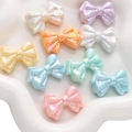 Perline a fiocco in acrilico AB colorate con finitura perlata aurora per gioielli fai da te - Fiocco Stile Impilato / Confezione da 10 (31x21mm) / Colori Misti Casuali