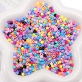 Mélange de perles tubulaires colorées de 4mm pour bijoux DIY dans un plateau étoile - 10g/Paquet Environ 300pcs / Couleurs Mélangées Aléatoires