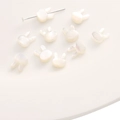 Cuentas de concha natural en forma de conejo para hacer joyas artesanales con brillo - Cabeza de Conejo (Agujero Vertical) / 7x9mm (1 Pieza/Paquete) / Concha Blanca
