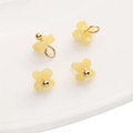 Lot de quatre breloques fleurs en résine jaune avec boucles dorées pour création de bijoux - 5 Pièces / Osmanthus Jaune 5 mm