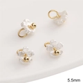 Set of four 5.5mm mini pearl white resin flower pendants with golden metal base - 5 Pieces / 5.5mm White Small Plum Blossom