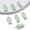 Perline a forma di pesce in ceramica verde chiaro fatte a mano per gioielli fai da te - 2 Pezzi/Confezione (10x19mm) / verde chiaro