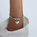 Bracciale a catena serpente argento con ciondolo a cuore lucido e charm in zirconia - Bracciale Rigido Colore Acciaio (Z242)