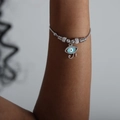 Vintage-Armband in Silber mit Augenanhänger, blauem Stein und Schlangenkette - E439 Modell (E439 Stahlfarbenes Armband)